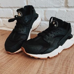 Nike Air Huaraches